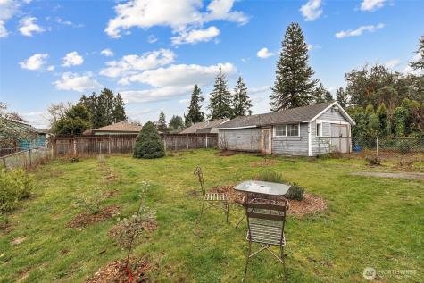 908 Tullis Street NE Olympia WA 98506