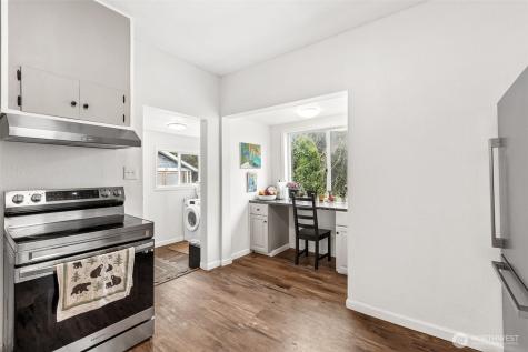 908 Tullis Street NE Olympia WA 98506