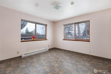 715 Locust Street Omak WA 98841