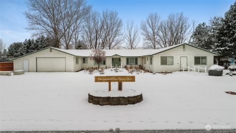 715 Locust Street Omak WA 98841