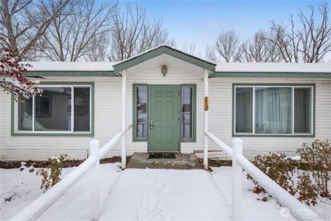 715 Locust Street Omak WA 98841