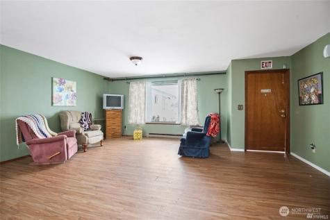 715 Locust Street Omak WA 98841