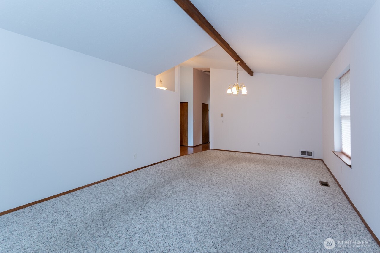 861 E Spruce Sequim WA 98382