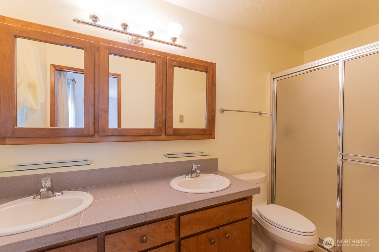 861 E Spruce Sequim WA 98382