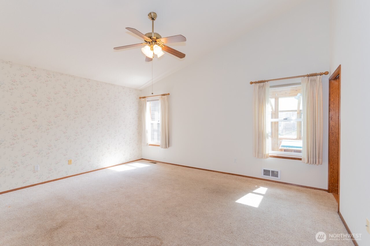 861 E Spruce Sequim WA 98382