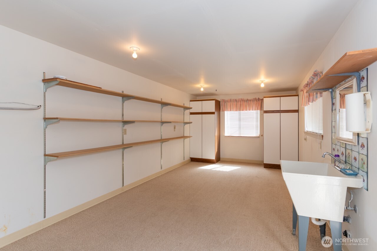 861 E Spruce Sequim WA 98382