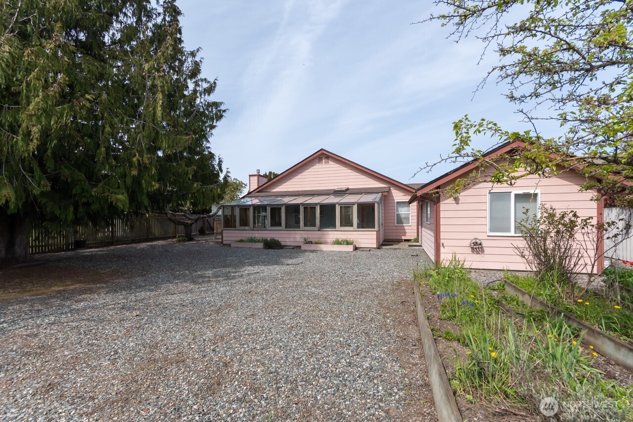 861 E Spruce Sequim WA 98382
