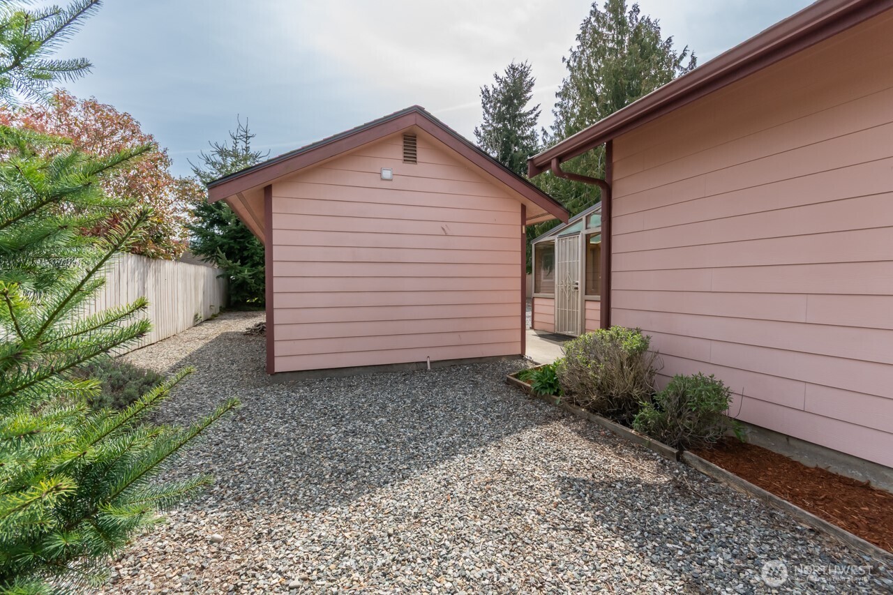 861 E Spruce Sequim WA 98382