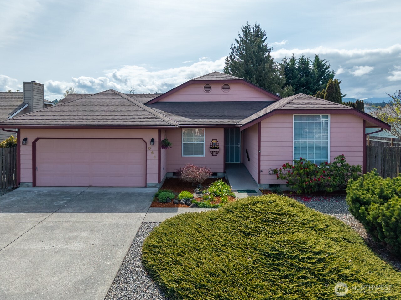 861 E Spruce Sequim WA 98382