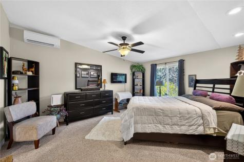 2452 Hemenway Place Oak Harbor WA 98277