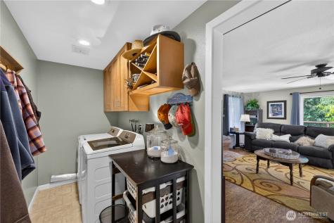 2452 Hemenway Place Oak Harbor WA 98277