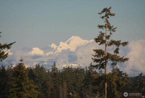 2452 Hemenway Place Oak Harbor WA 98277