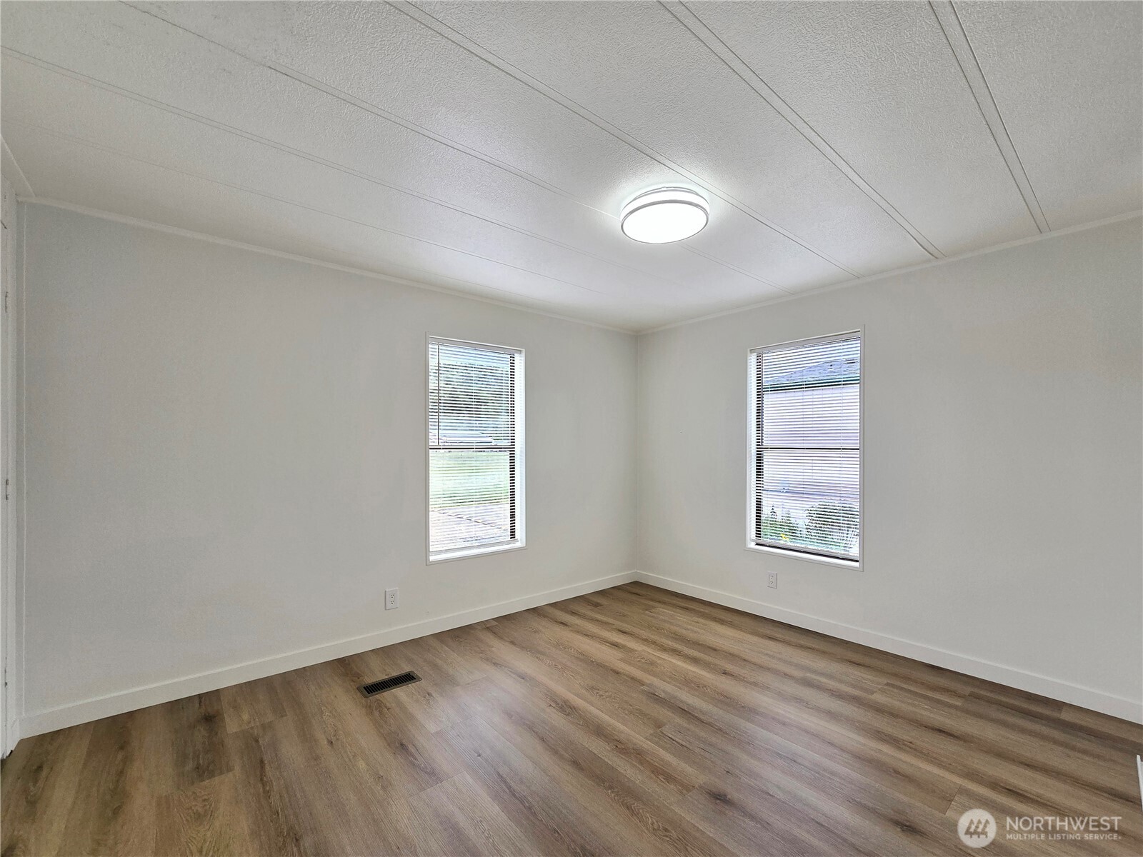 100 Heidger Lane Centralia WA 98531