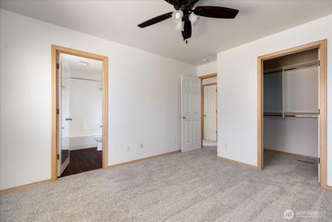 726 SW Puffin Street Oak Harbor WA 98277
