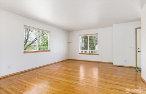 726 SW Puffin Street Oak Harbor WA 98277