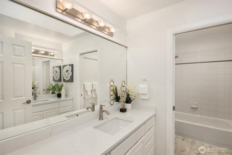 5889 NW Lac Leman Drive Issaquah WA 98027