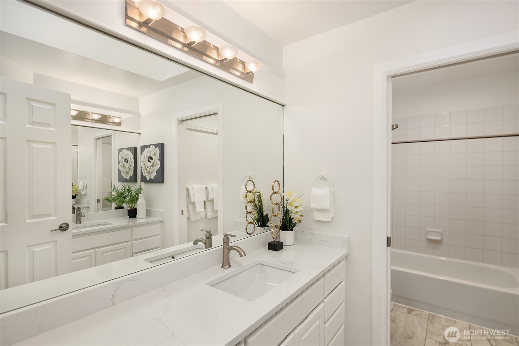 5889 NW Lac Leman Drive Issaquah WA 98027