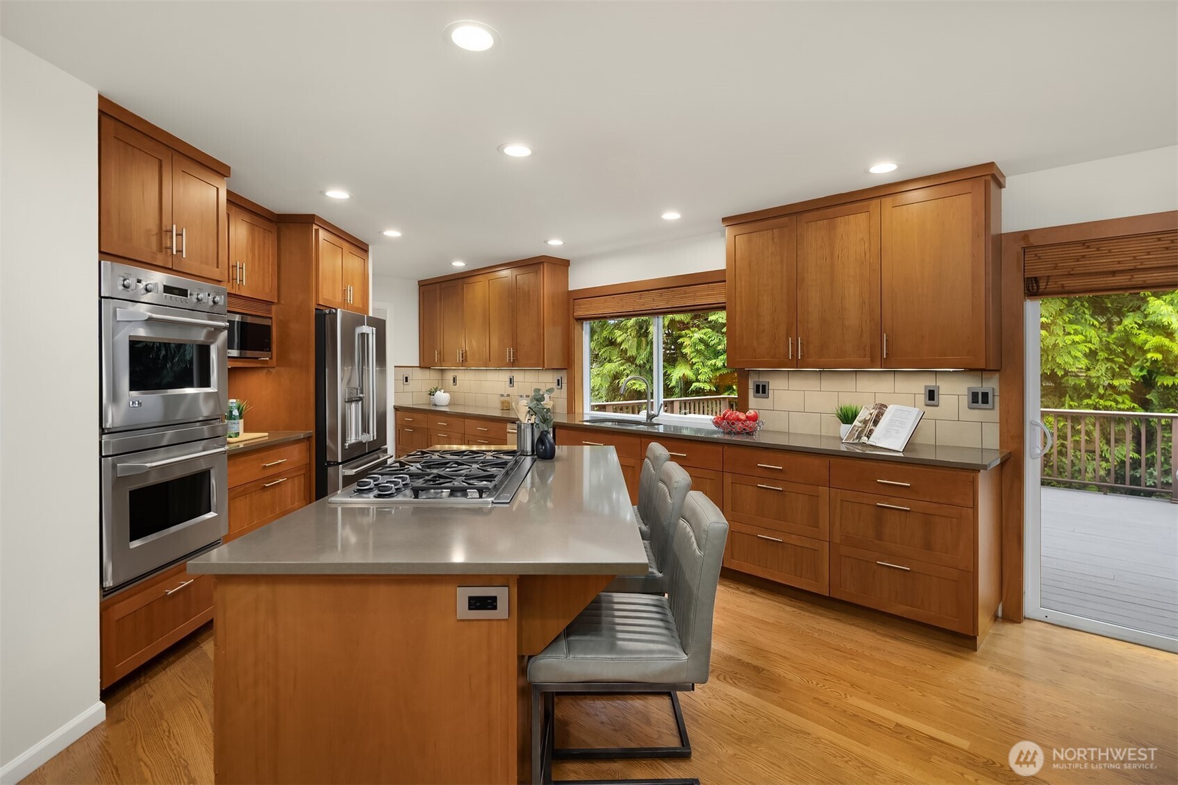 5889 NW Lac Leman Drive Issaquah WA 98027