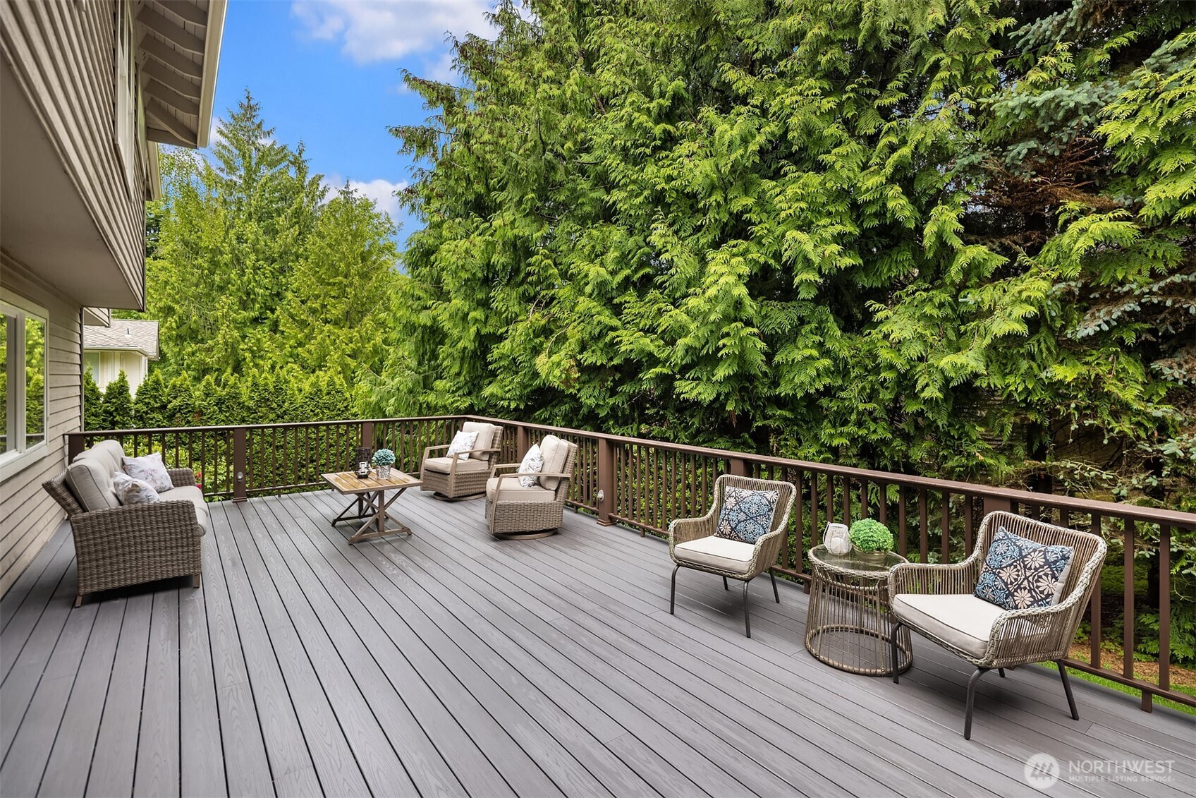 5889 NW Lac Leman Drive Issaquah WA 98027