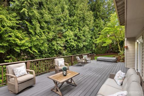 5889 NW Lac Leman Drive Issaquah WA 98027
