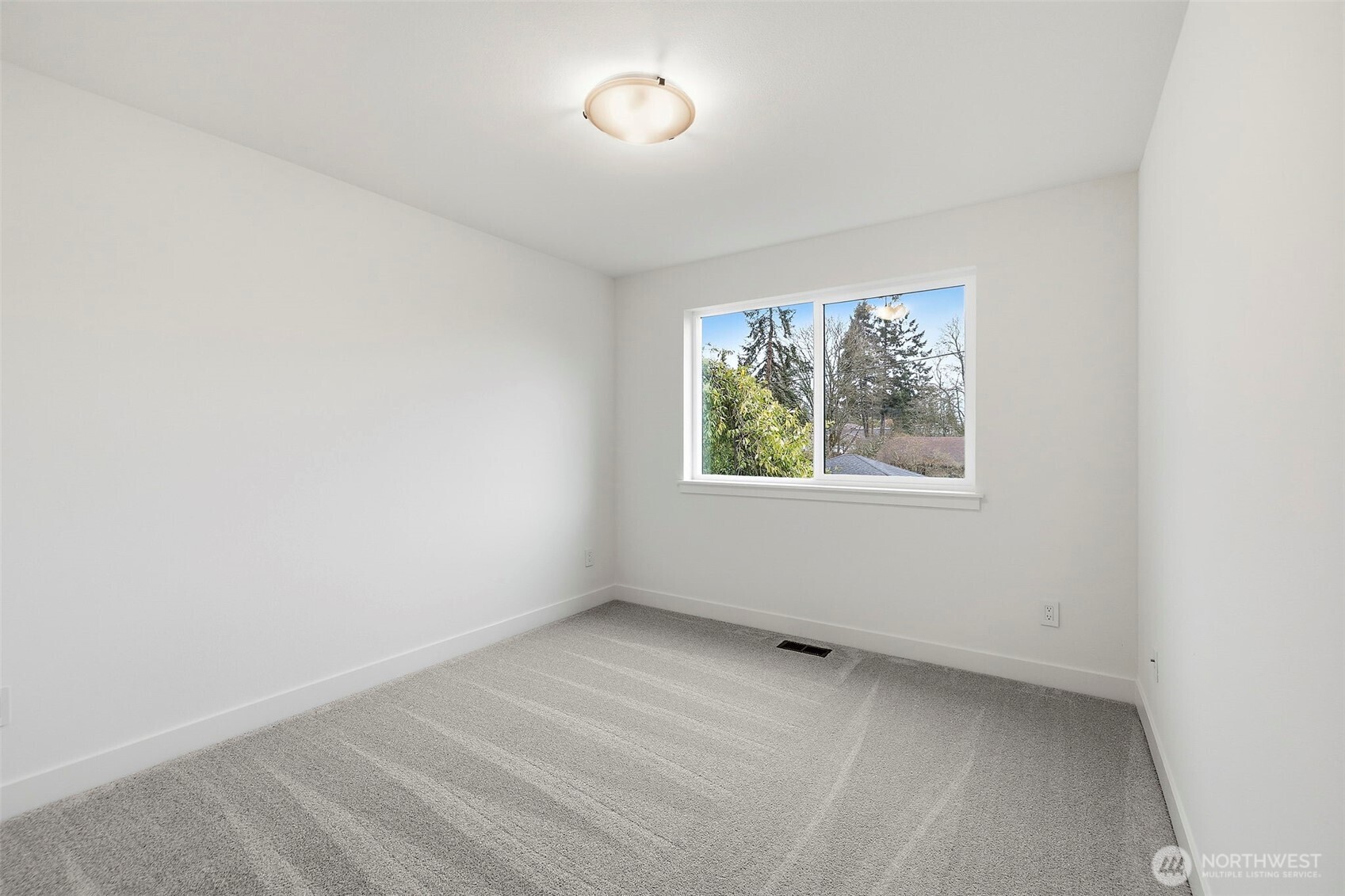 23706 84th Avenue W Edmonds WA 98026
