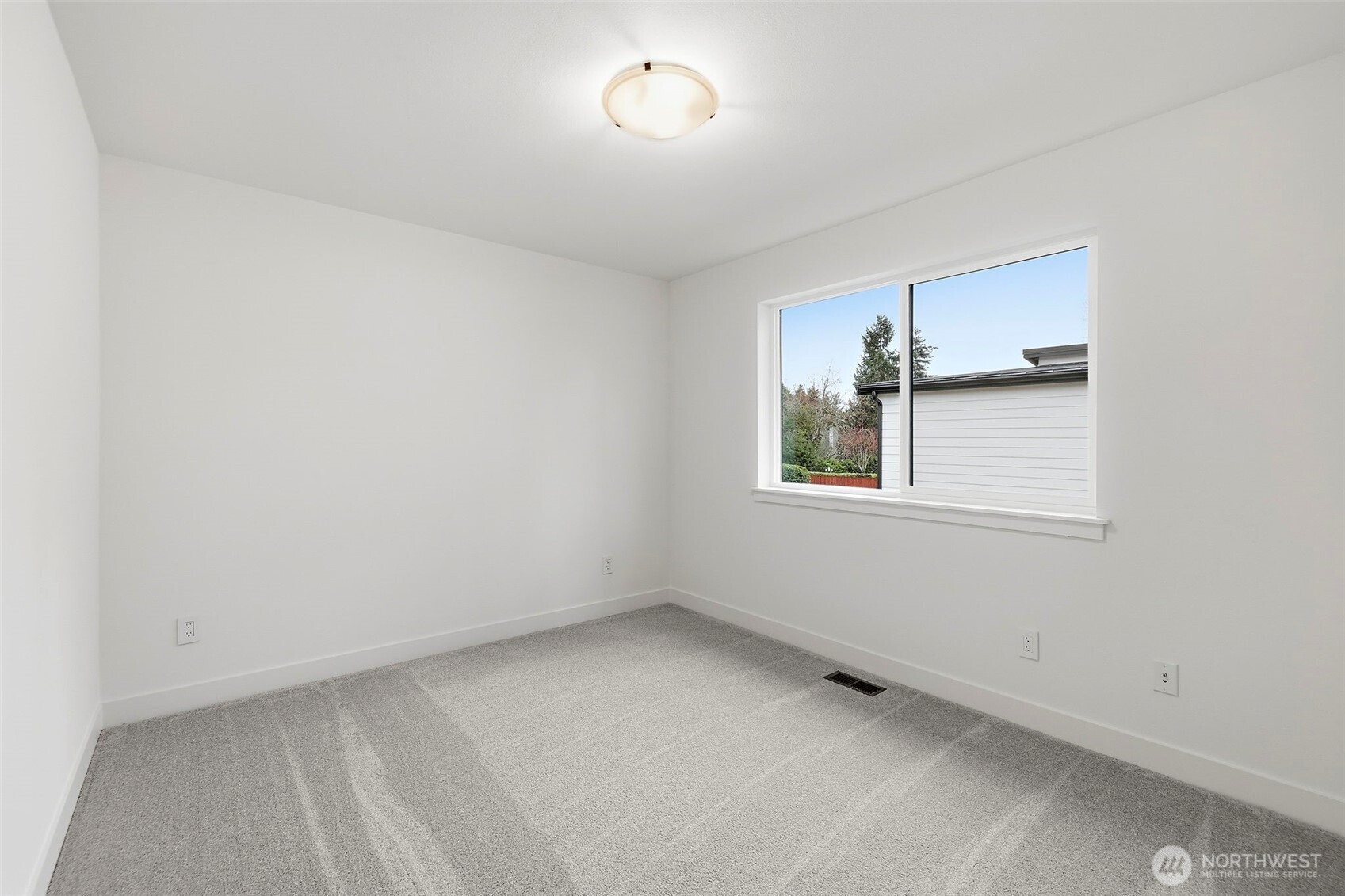 23706 84th Avenue W Edmonds WA 98026
