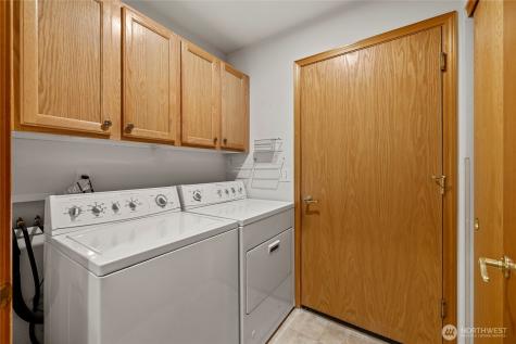 2020 Meadows Lane Anacortes WA 98221