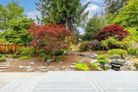 2020 Meadows Lane Anacortes WA 98221