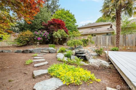 2020 Meadows Lane Anacortes WA 98221