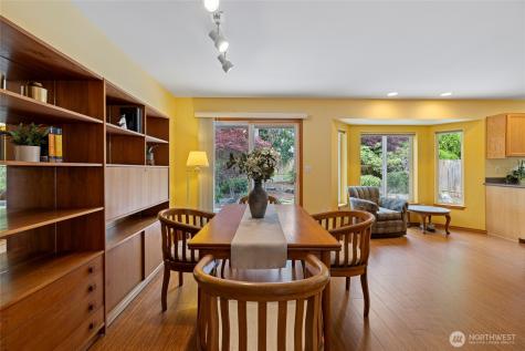 2020 Meadows Lane Anacortes WA 98221