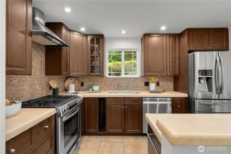 11007 Alton Avenue NE Seattle WA 98125