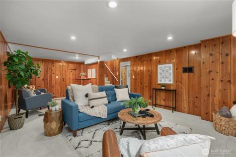 11007 Alton Avenue NE Seattle WA 98125