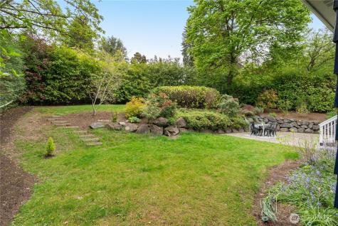 11007 Alton Avenue NE Seattle WA 98125