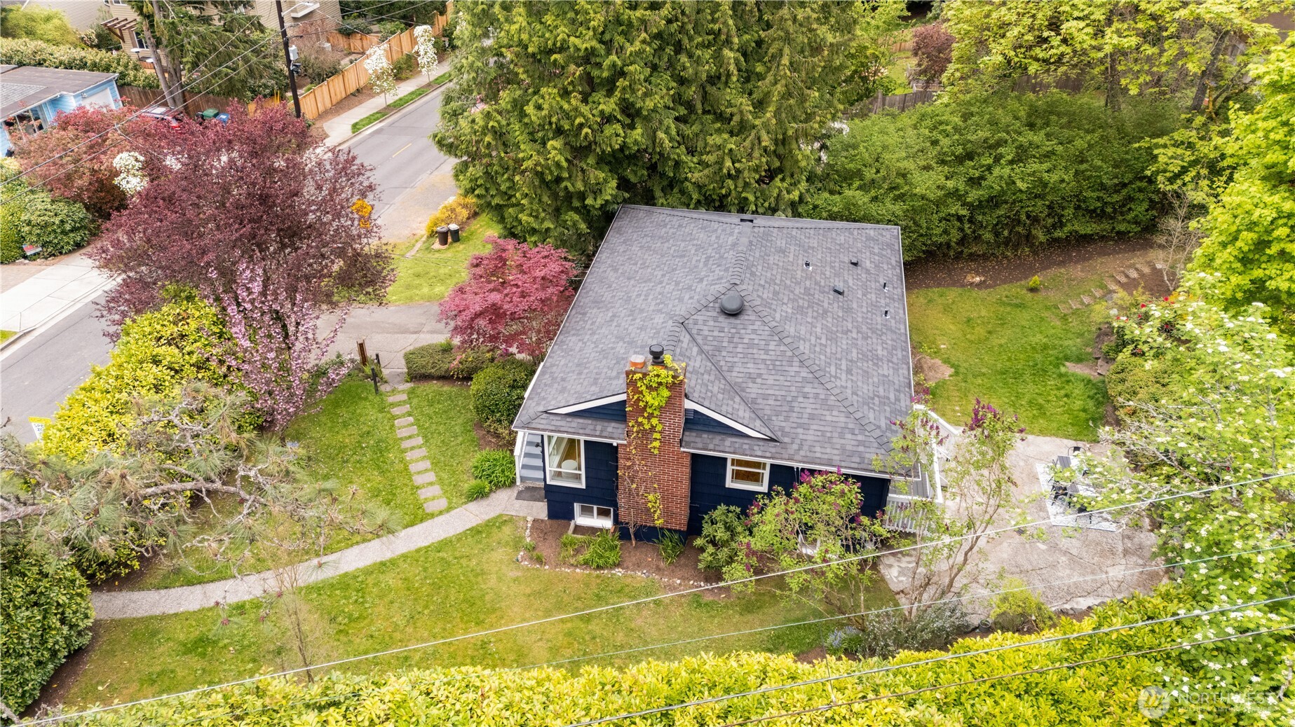 11007 Alton Avenue NE Seattle WA 98125