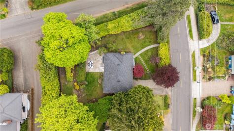 11007 Alton Avenue NE Seattle WA 98125