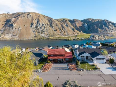 215 W Marine View Place Orondo WA 98843