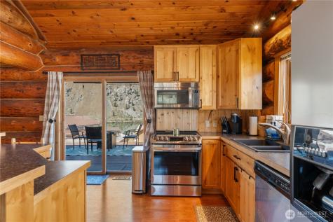 215 W Marine View Place Orondo WA 98843