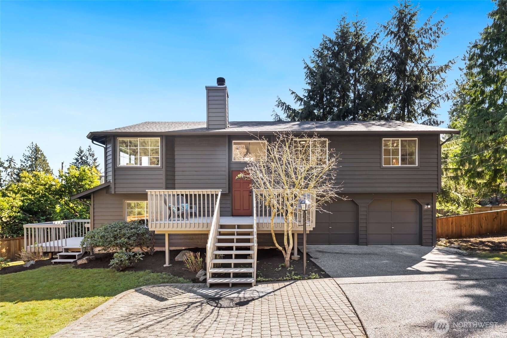18526 16th Avenue NE Shoreline WA 98155