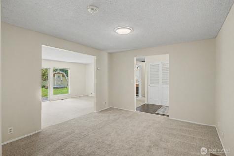 19922 Dayton Avenue N Shoreline WA 98133