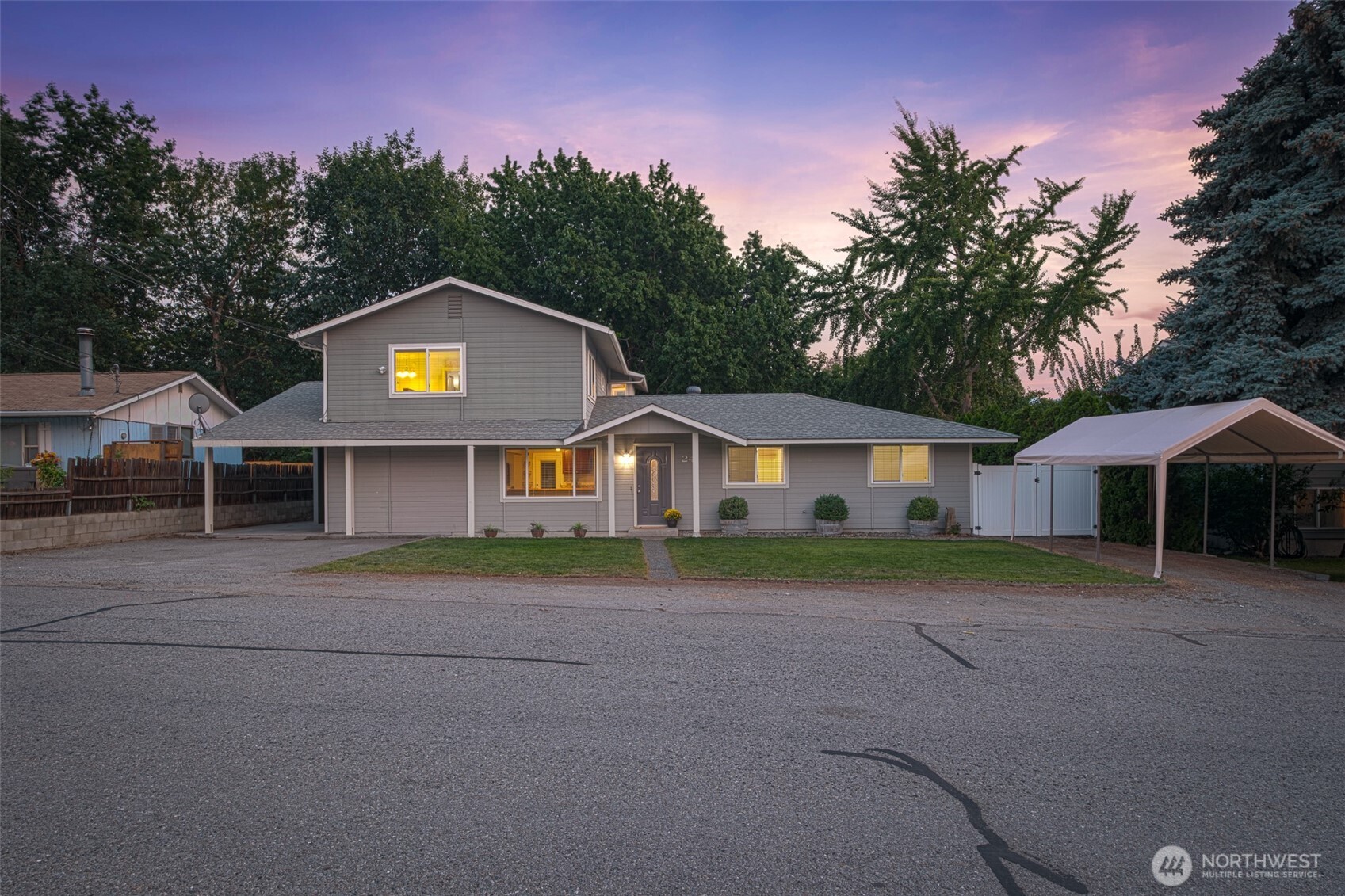 24 Hadley Street NE East Wenatchee WA 98802