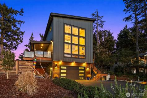 31302 J Place Ocean Park WA 98640