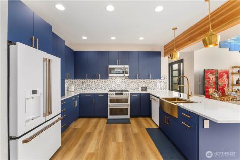 31302 J Place Ocean Park WA 98640