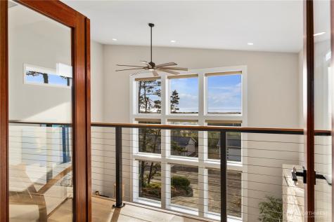 31302 J Place Ocean Park WA 98640