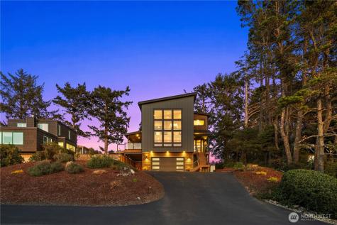 31302 J Place Ocean Park WA 98640