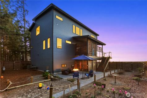31302 J Place Ocean Park WA 98640
