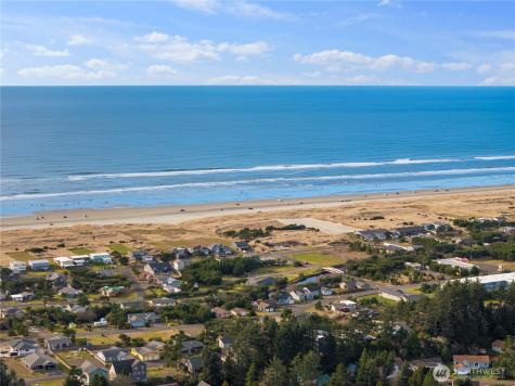 31302 J Place Ocean Park WA 98640