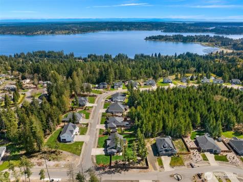 5597 NW Muddy Paws Court Bremerton WA 98312