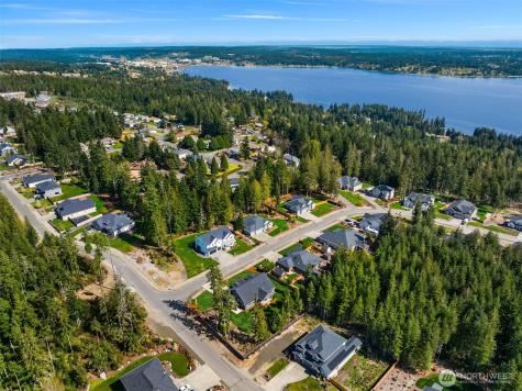 5597 NW Muddy Paws Court Bremerton WA 98312