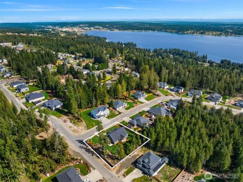 5597 NW Muddy Paws Court Bremerton WA 98312