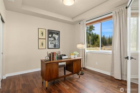 5597 NW Muddy Paws Court Bremerton WA 98312
